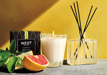 Load image into Gallery viewer, Nest New York Grapefruit Classic Candle